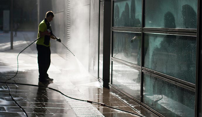 fence walkway cleaning