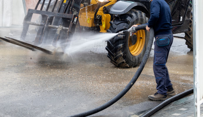 Pressure Washing for Machinery & Equipment in Cincinnati